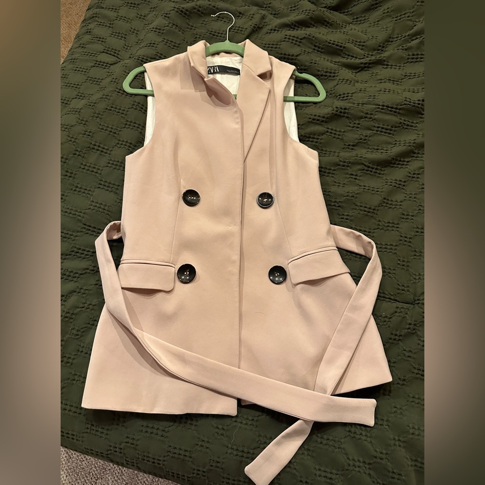 Zara Vest Size M